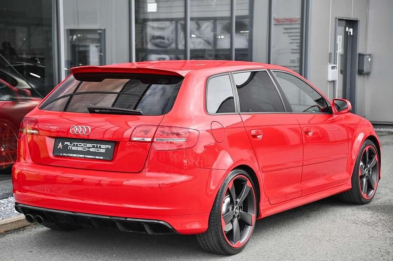 Second-hand Audi RS3 Exclusive 340 CP (250 kW) 2012 Roșu Berlinǎ