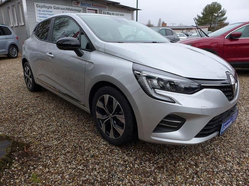 Gebraucht Renault Clio V Evolution 91 PS (66 kW) 2023 Grau Limousine