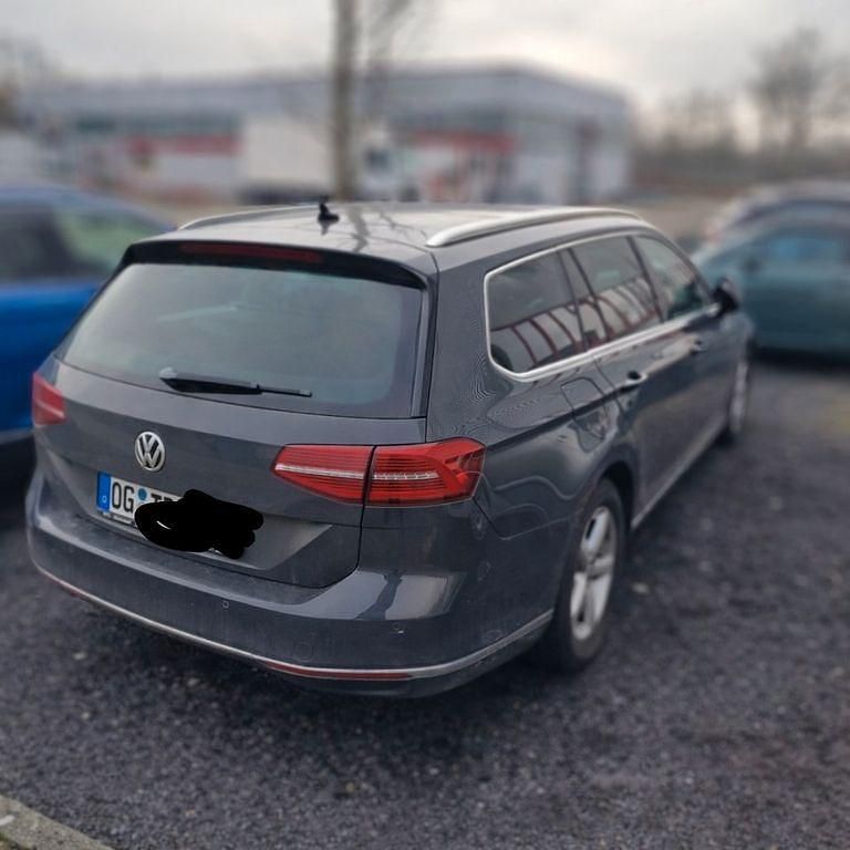 Gebraucht VW Passat Highline 150 PS (110 kW) 2014 Grau Kombi