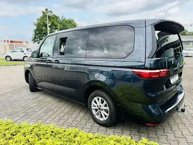 Second-hand VW Multivan 150 CP (110 kW) 2024 Andere Monovolum