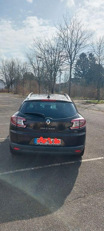 Gebraucht Renault Mégane III Bose Edition 131 PS (96 kW) 2013 Braun Limousine