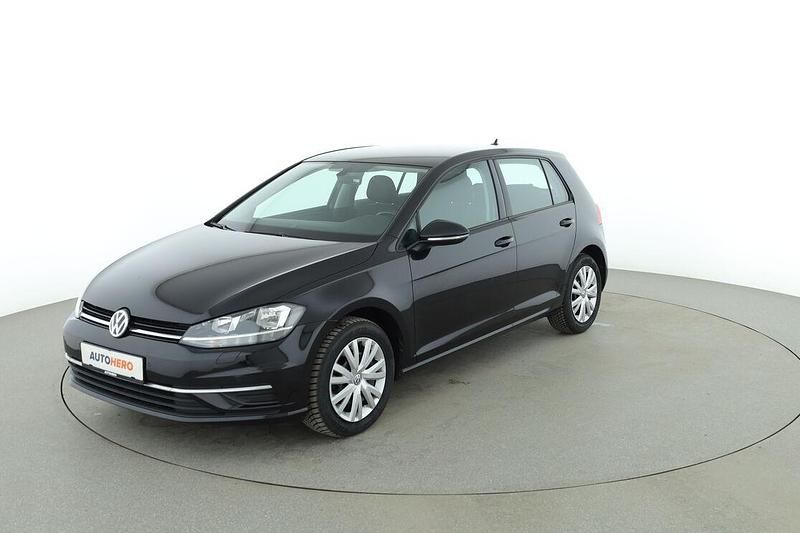 Gebraucht VW Golf VII Comfortline 150 PS (110 kW) 2020 Limousine