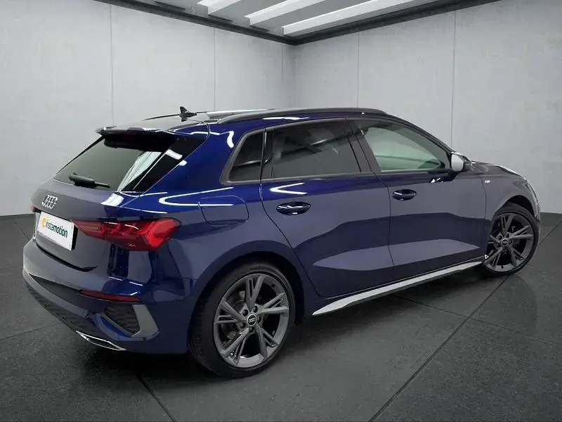 Gebraucht Audi A3 Sportback 200 PS (147 kW) 2023 Blau Kleinwagen