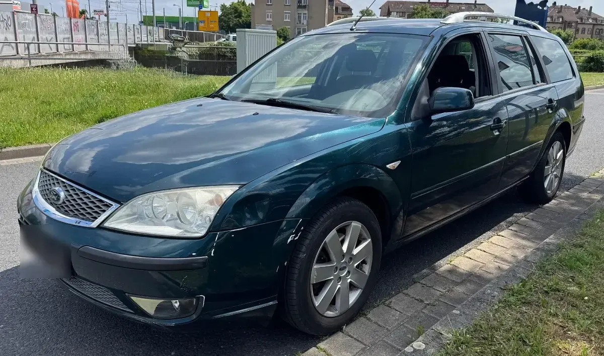 Gebraucht Ford Mondeo 125 PS (91 kW) 2006 Grün Kombi