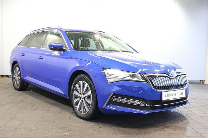 Gebraucht Skoda Superb Ambition 218 PS (160 kW) 2022 Blau Limousine