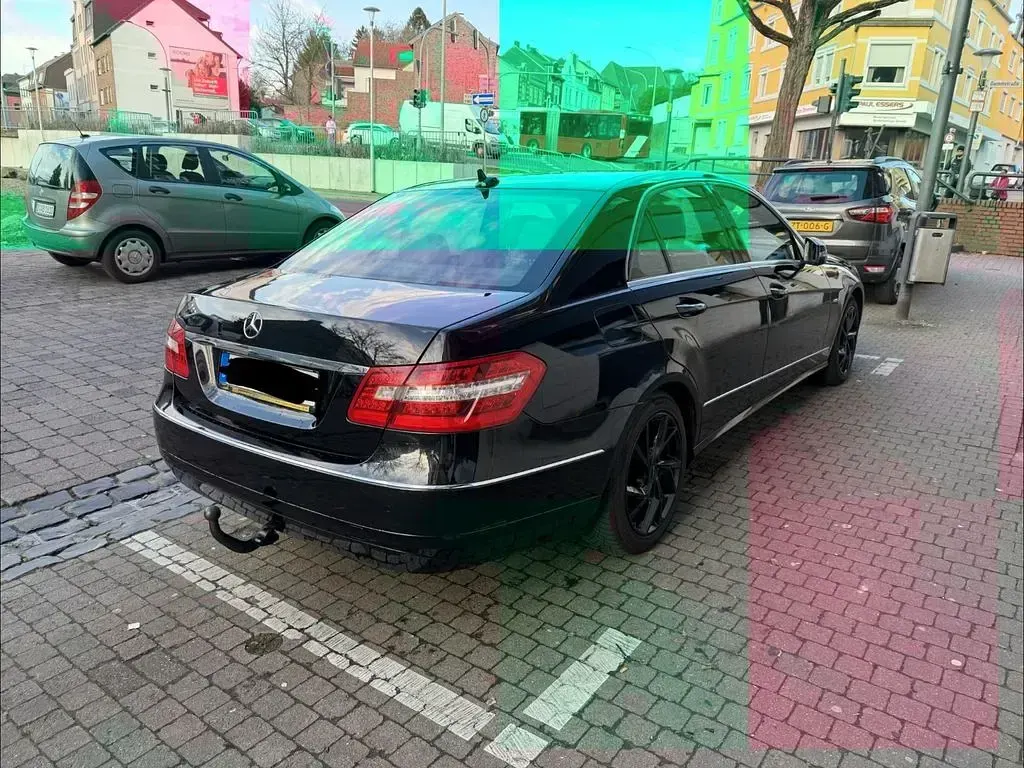 Gebraucht Mercedes E200 190 PS (139 kW) 2011 Schwarz Limousine