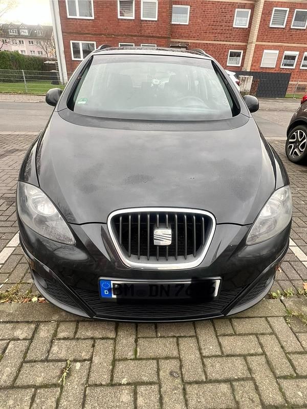 Schwarz Gebraucht 2011 Seat Altea Kombi | 3.250 € (Fairer Preis) - Bild 1/4