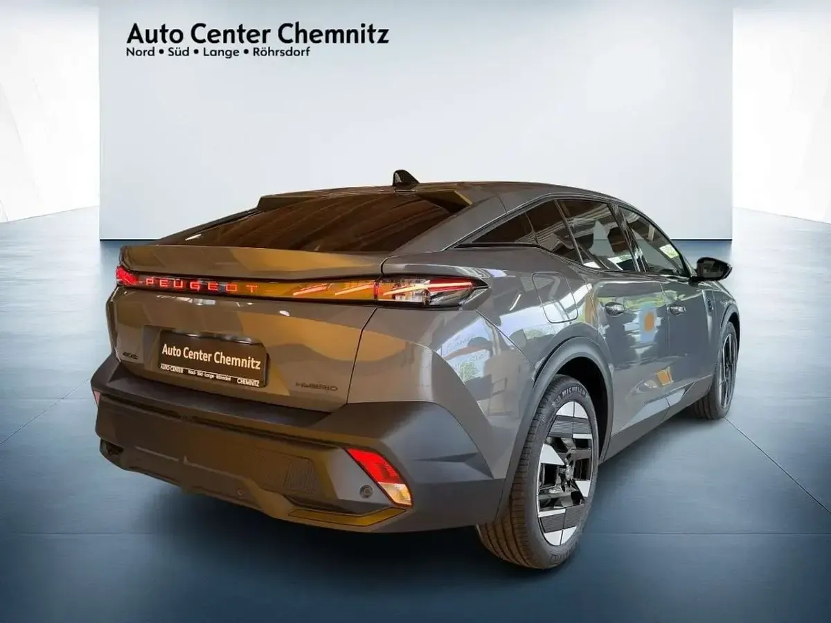 Neu Peugeot 408 GT 136 PS (100 kW) 2026 Selenium grau SUV