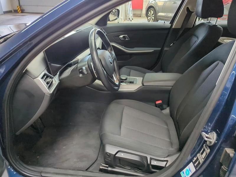 Gebraucht BMW 318 Shadowline 150 PS (110 kW) 2023 Blau Kombi