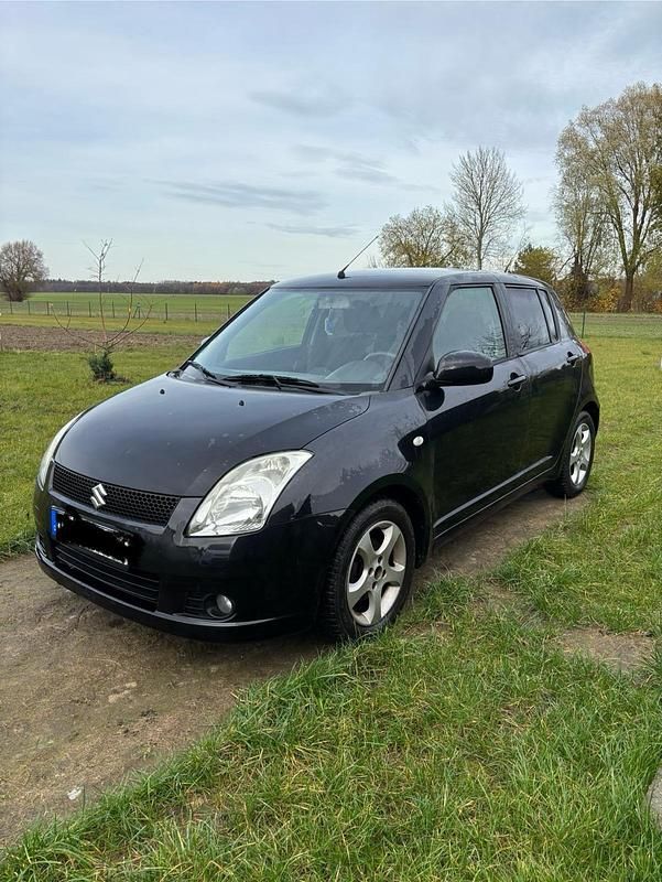 Schwarz Gebraucht 2007 Suzuki Swift Kleinwagen | 2.500 € (Fairer Preis) - Bild 1/4