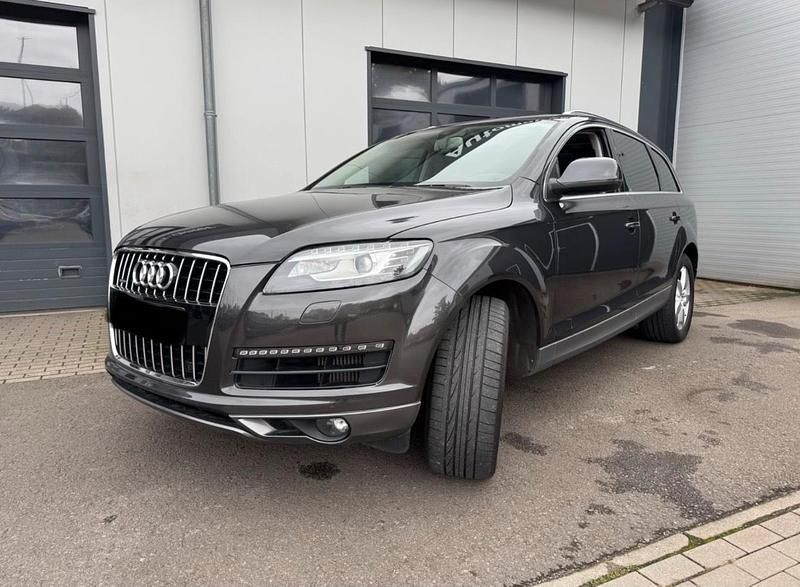 Gebraucht Audi Q7 Ambiente 245 PS (180 kW) 2016 Andere farben SUV