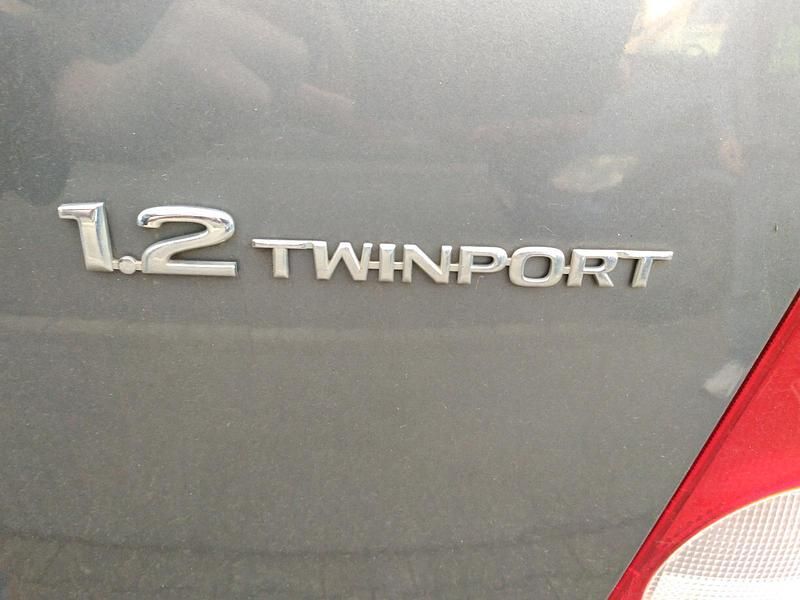 Gebraucht Opel Agila 80 PS (58 kW) 2007 Grau Kleinwagen