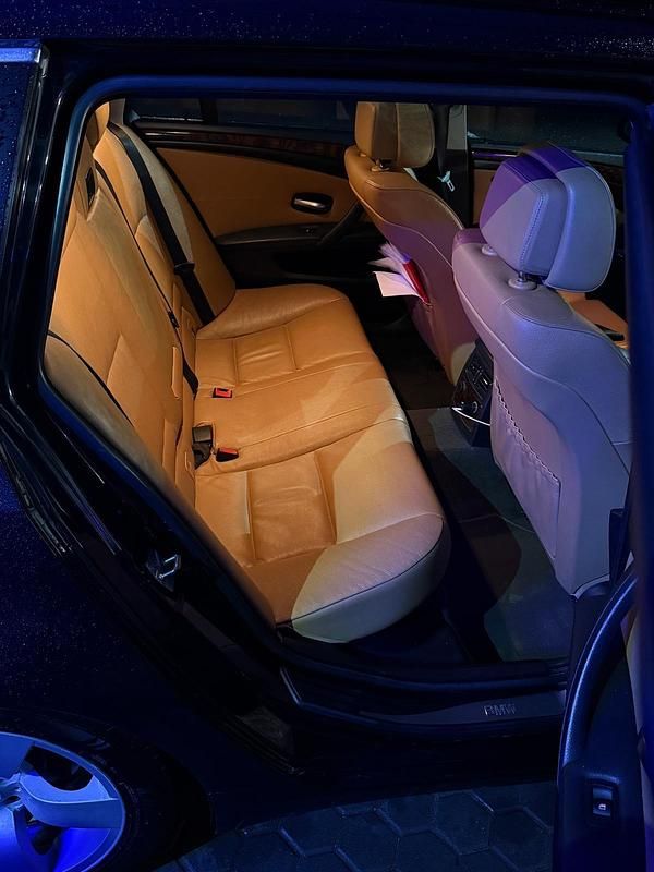 Gebraucht BMW 525 210 PS (154 kW) 2010 Schwarz Limousine