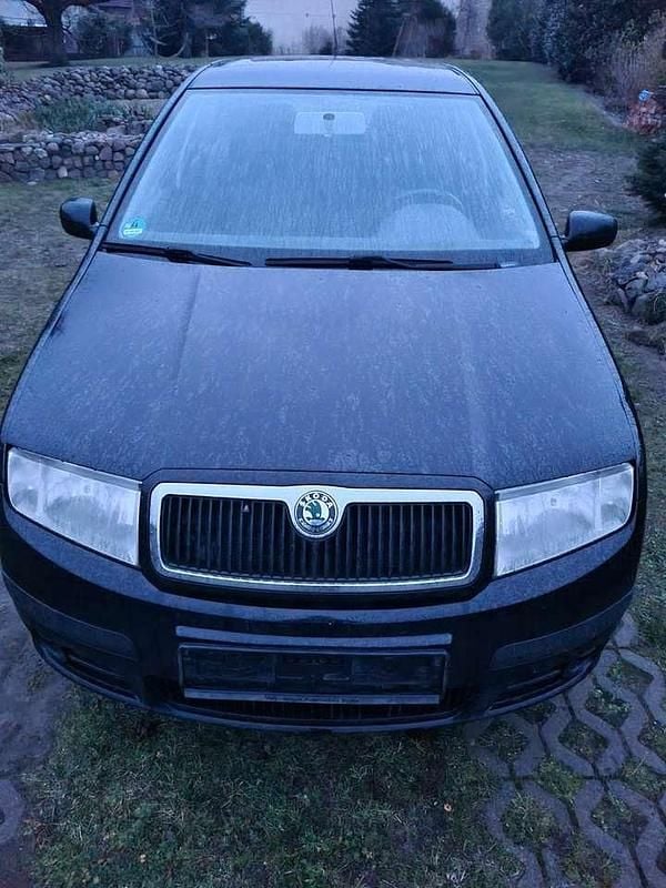 Schwarz Gebraucht 2006 Skoda Fabia Kombi | 550 € (Guter Preis) - Bild 1/4