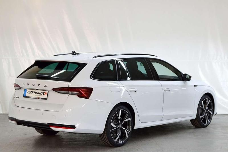 Neu Skoda Octavia SportLine 150 PS (110 kW) 2025 Weiß Kombi