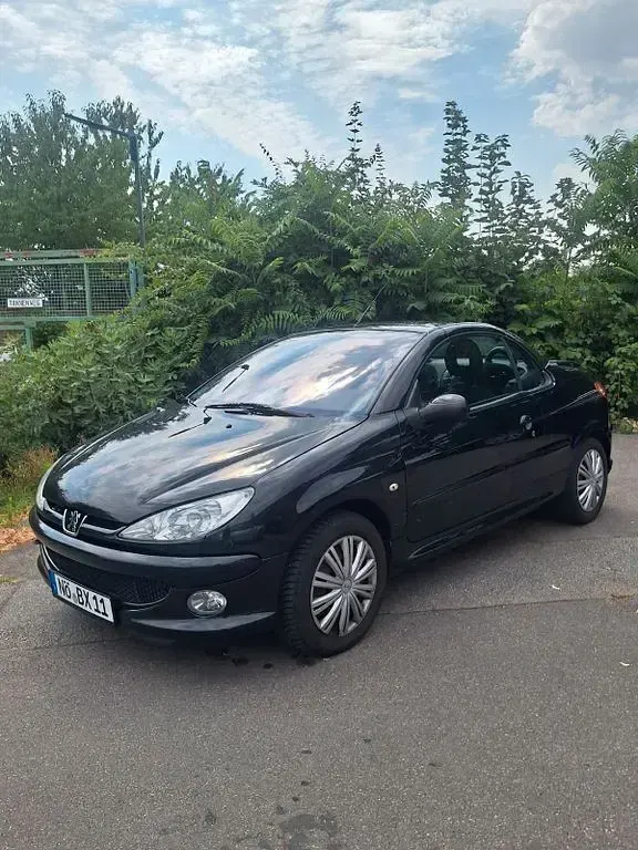 Gebraucht Peugeot 206 CC 109 PS (80 kW) 2006 Schwarz Cabrio