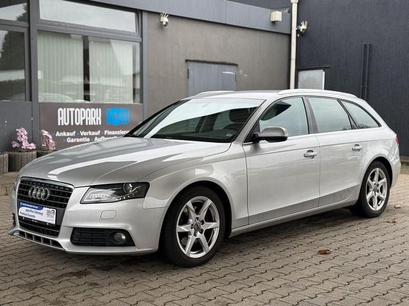 Silber Gebraucht 2010 Audi A4 Sport Kombi | 6.980 € (Fairer Preis) - Bild 1/4