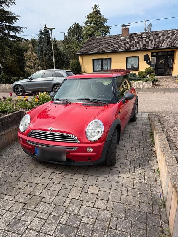 Second-hand Mini ONE 90 CP (66 kW) 2002 Roșu Hatchback