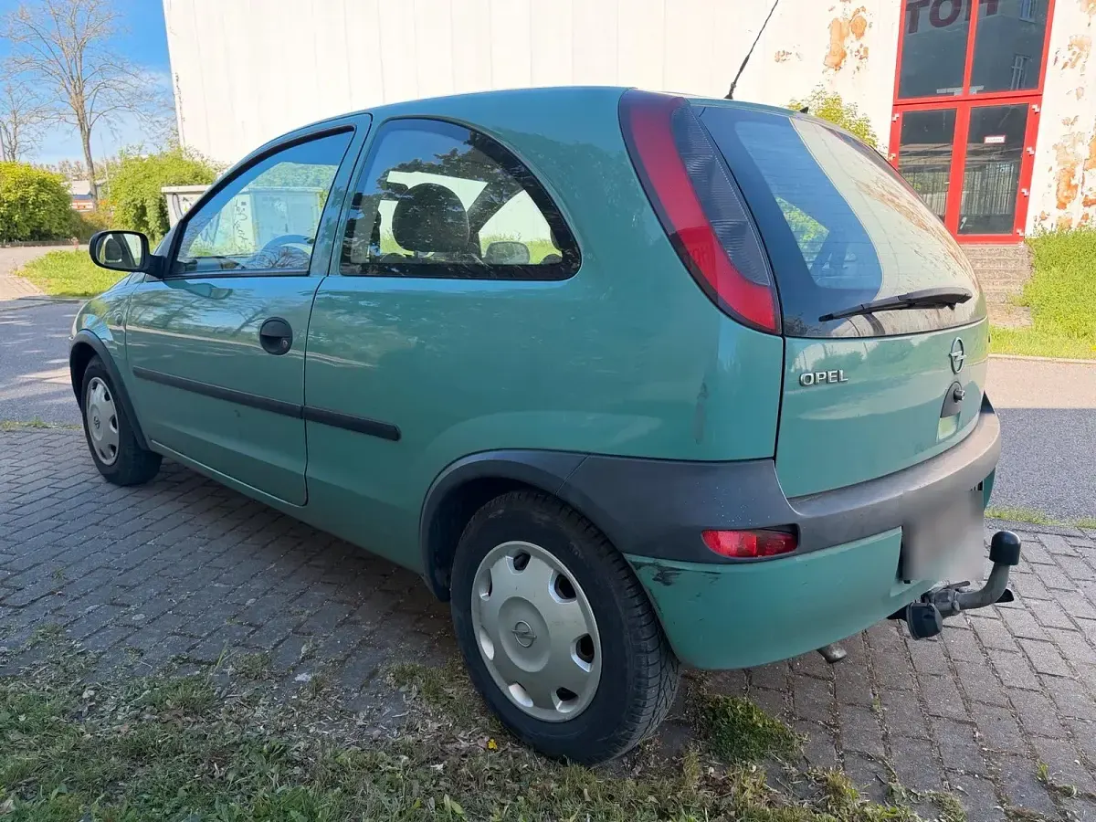 Second-hand Opel Corsa 58 CP (42 kW) 2000 Verde Hatchback