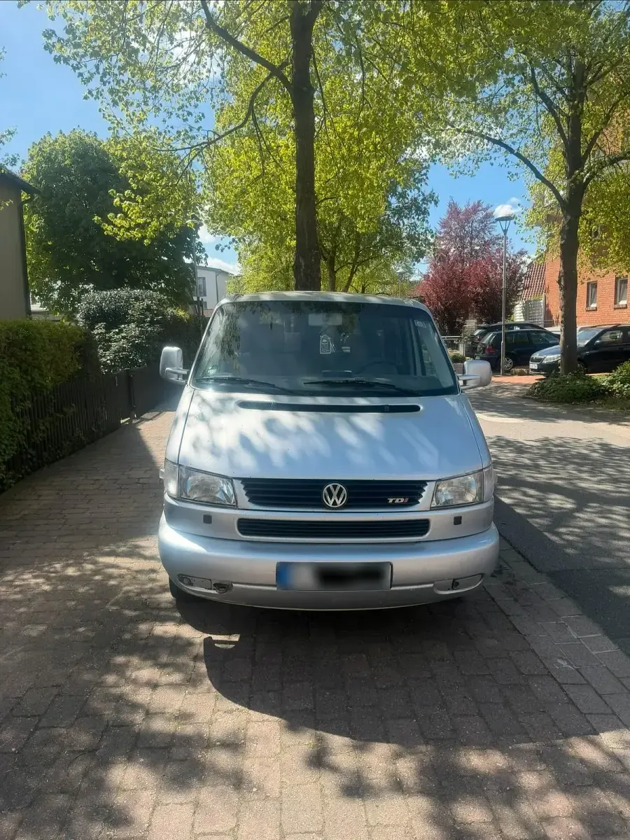 Gebraucht VW T4 102 PS (75 kW) 2002 Silber Van