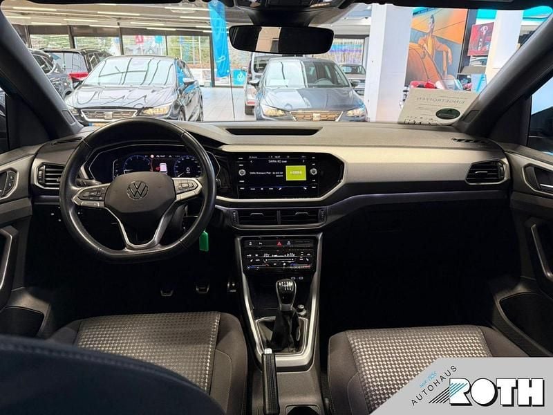 Gebraucht VW T-Cross Active 110 PS (80 kW) 2022 Gruen SUV