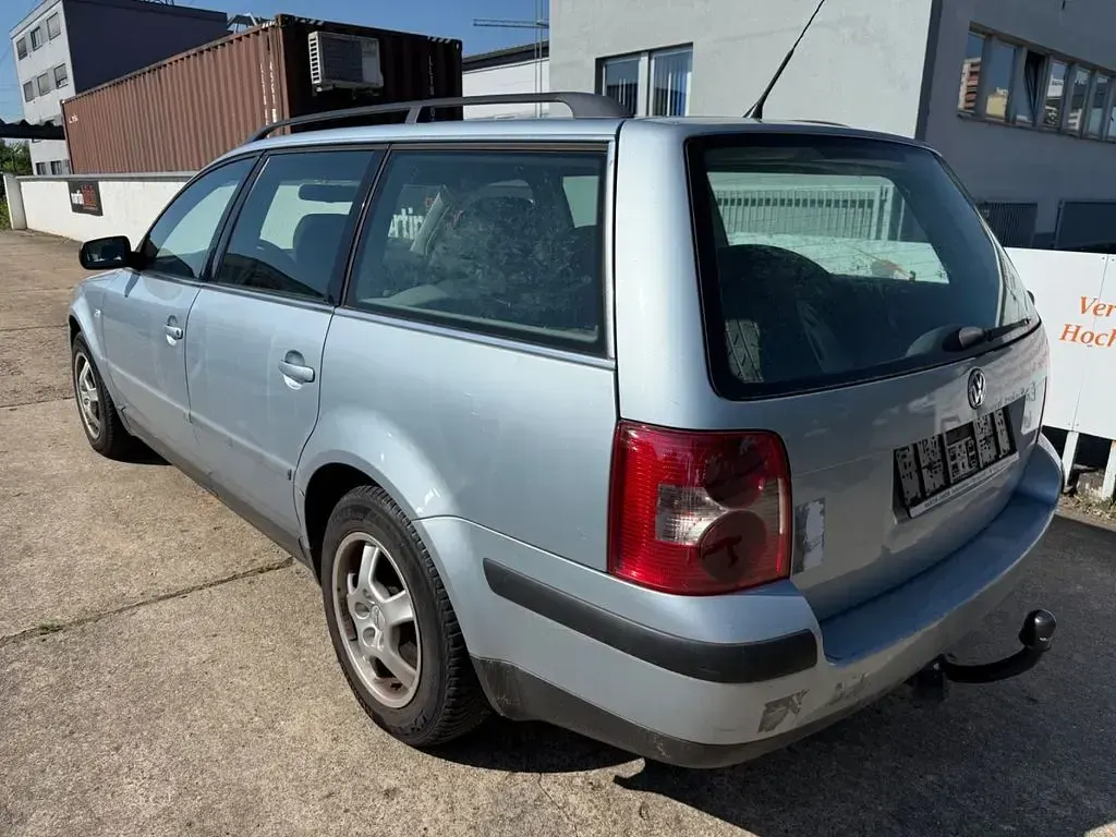 Gebraucht VW Passat Comfortline 131 PS (96 kW) 2003 Grau Kombi
