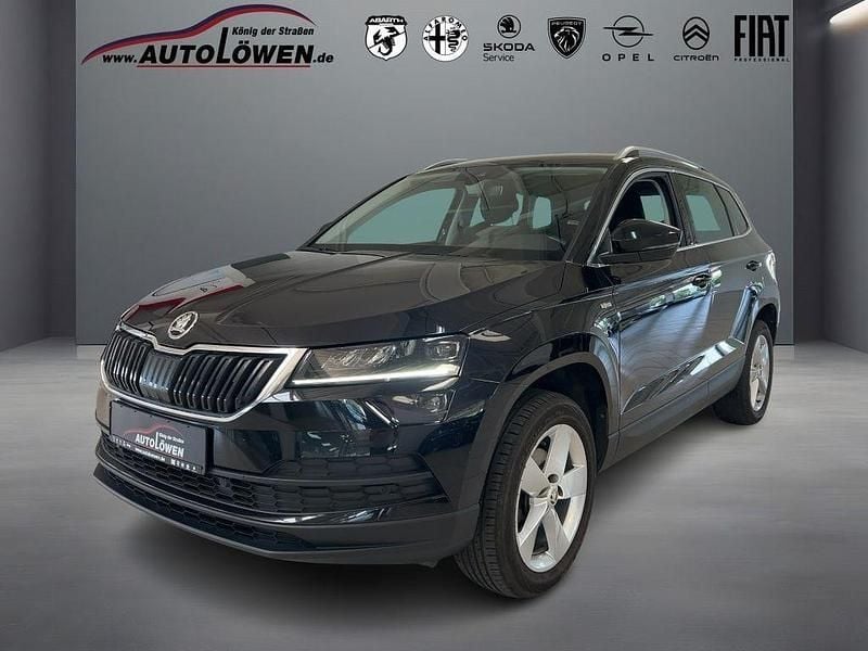 Schwarzmagic (schwarz) Gebraucht 2020 Skoda Karoq Soleil SUV | 22.700 € (Fairer Preis) - Bild 1/4