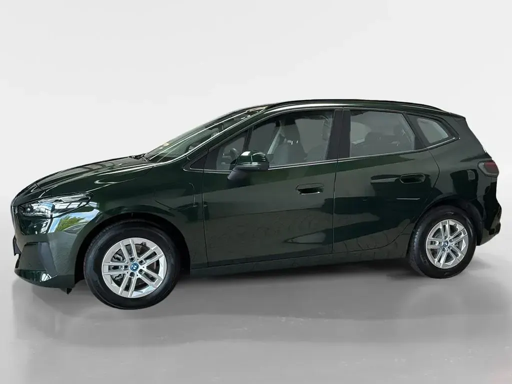 Gebraucht BMW 225 Sport Line 245 PS (180 kW) 2024 Sanremo green Van / Kleinbus