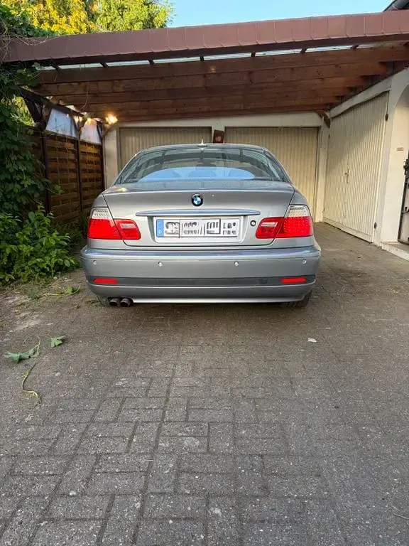 Gebraucht BMW 320 170 PS (125 kW) 2004 Grau Coupé