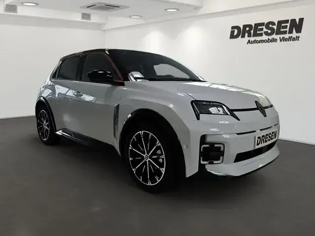 Nowe Renault 5 E-Tech Iconic 110 kW (150 KM) 2026 Biały Sedan/Limuzyna