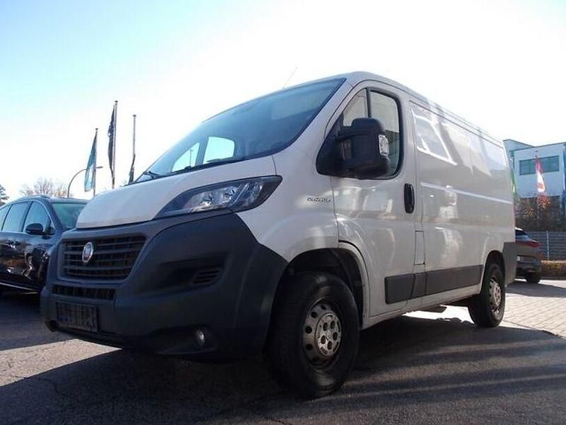 Weiss Gebraucht 2020 Fiat Ducato Van | 8.995 € - Bild 1/4