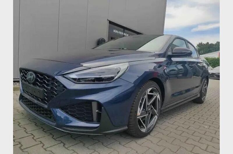 Grau Neu 2024 Hyundai i30 N Line Limousine | 25.590 € (Guter Preis) - Bild 1/4