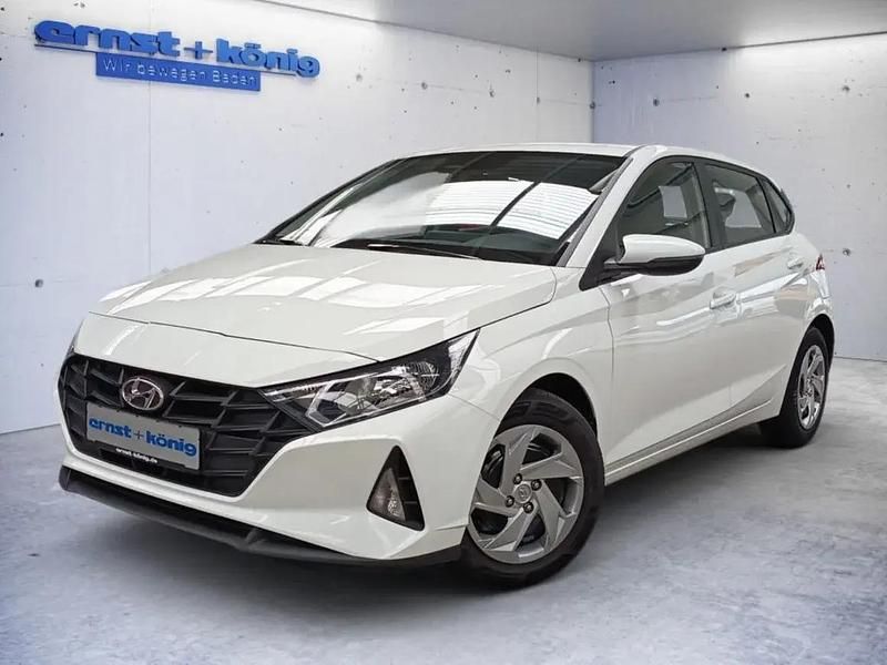 Weiß Gebraucht 2022 Hyundai i20 Select Kleinwagen | 13.990 € (Fairer Preis) - Bild 1/1