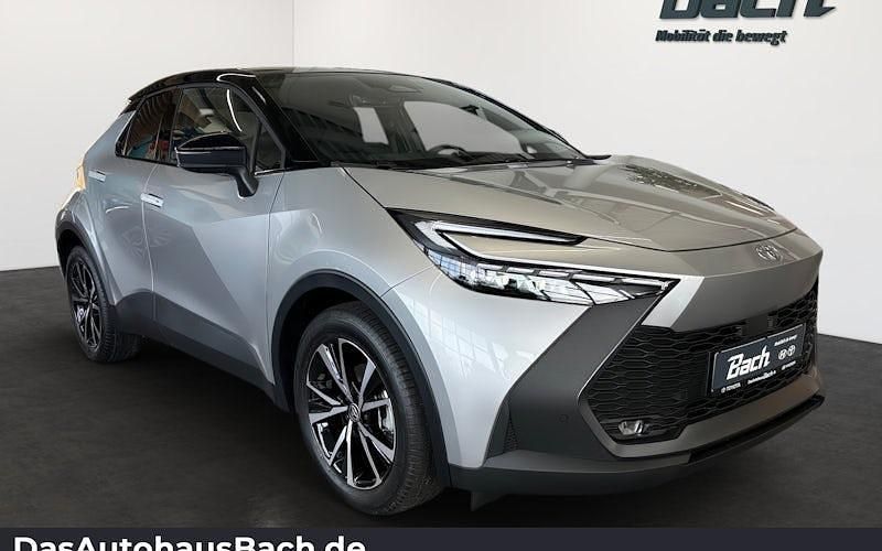 Neu Toyota C-HR 140 PS (102 kW) 2025 Silber SUV