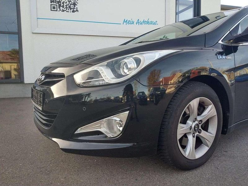 Gebraucht Hyundai i40 Comfort 135 PS (99 kW) 2014 Schwarz Kombi