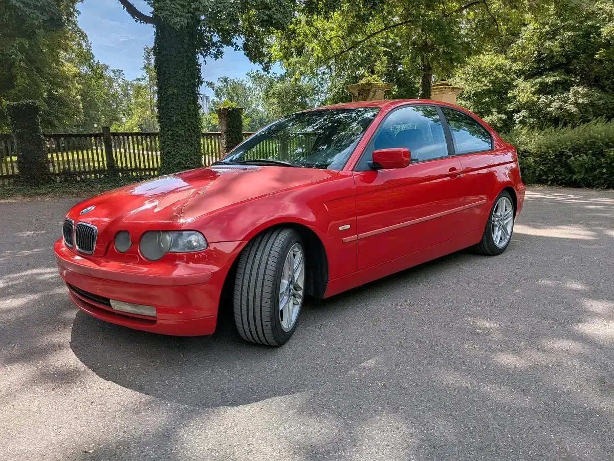 Gebraucht BMW 325 192 PS (141 kW) 2001 Rot Coupé