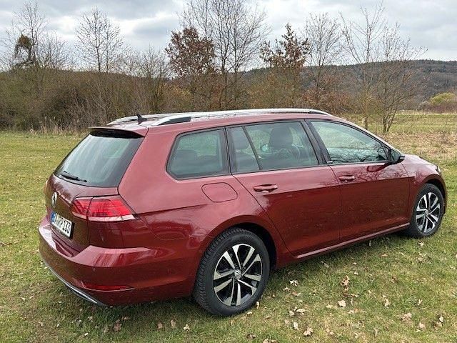 Gebraucht VW Golf VII Highline 150 PS (110 kW) 2019 Rot Kombi