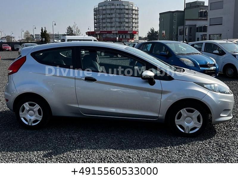 Gebraucht Ford Fiesta Trend 60 PS (44 kW) 2009 Grau Kleinwagen