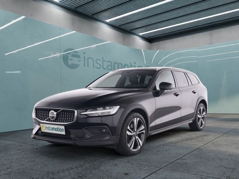 Gebraucht Volvo V60 CC Ultimate 197 PS (144 kW) 2023 Schwarz Kombi