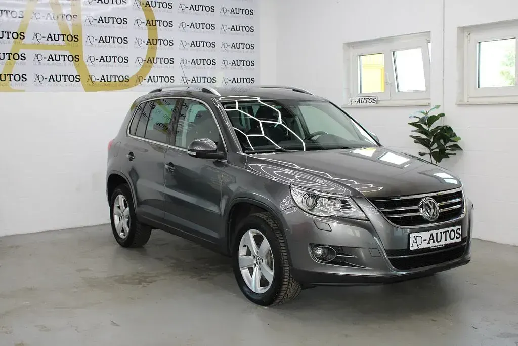 Gebraucht VW Tiguan Sport 170 PS (125 kW) 2011 Pepper grey metallic SUV