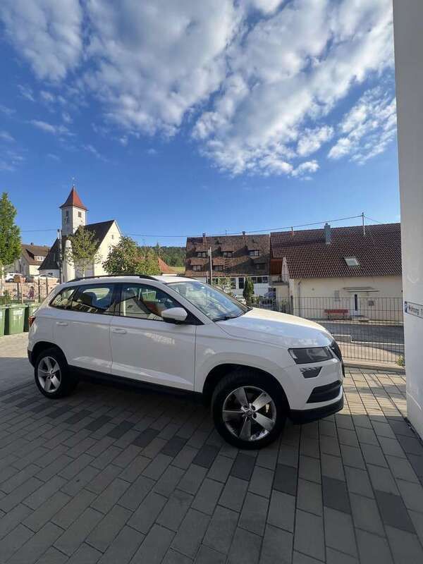 Gebraucht 2021 Skoda Karoq Ambition SUV | 21.000 € (Fairer Preis) - Bild 1/4