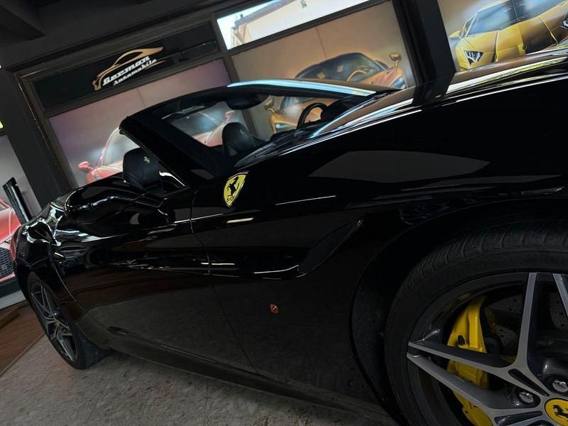 Gebraucht Ferrari California 560 PS (411 kW) 2016 Schwarz Cabrio
