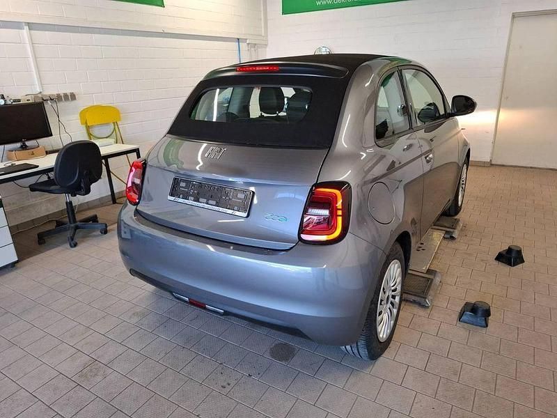 Gebraucht Fiat 500e 86 kW (118 PS) 2023 Grau Cabrio