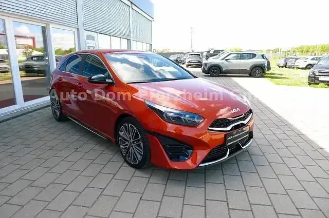 Gebraucht Kia Ceed GT-Line 160 PS (117 kW) 2024 Orange Kleinwagen