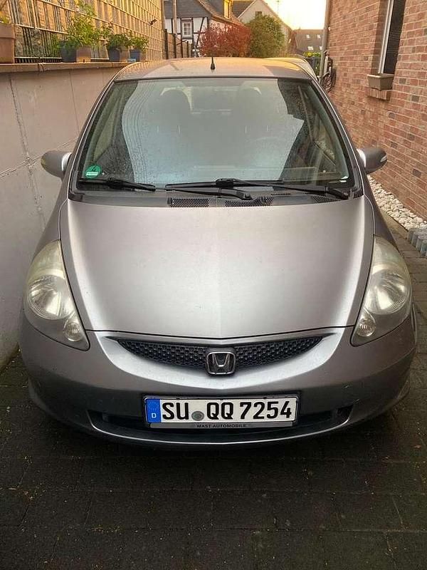 Gebraucht Honda Jazz ES 83 PS (61 kW) 2007 Grau Kleinwagen
