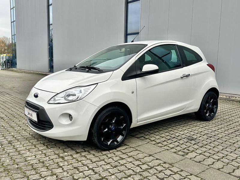 Weiß Gebraucht 2013 Ford Ka Titanium Kleinwagen | 5.750 € (Etwas zu teuer) - Bild 1/4