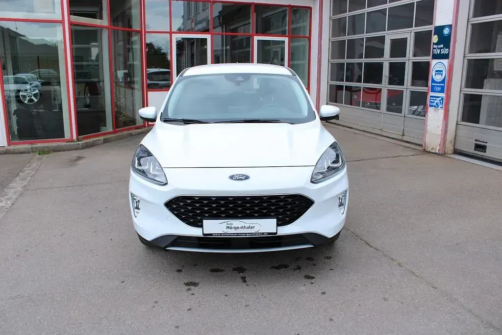 Używany Ford Kuga Cool & Connect 150 KM (110 kW) 2021 Biały SUV