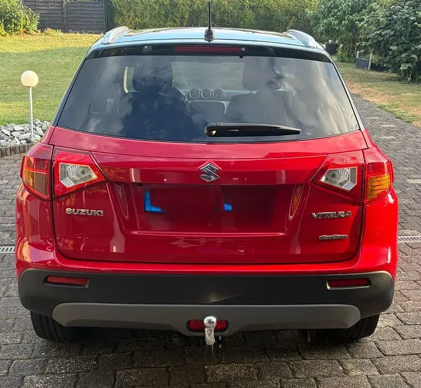 Gebraucht Suzuki Vitara Limited 120 PS (88 kW) 2018 Rot SUV