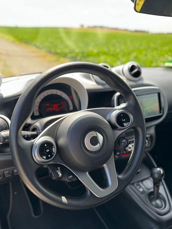 Gebraucht Smart ForTwo Coupé 60 kW (82 PS) 2020 Schwarz Coupé