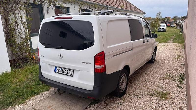 Usado Mercedes Vito 163 HP (119 kW) 2017 Branco Van
